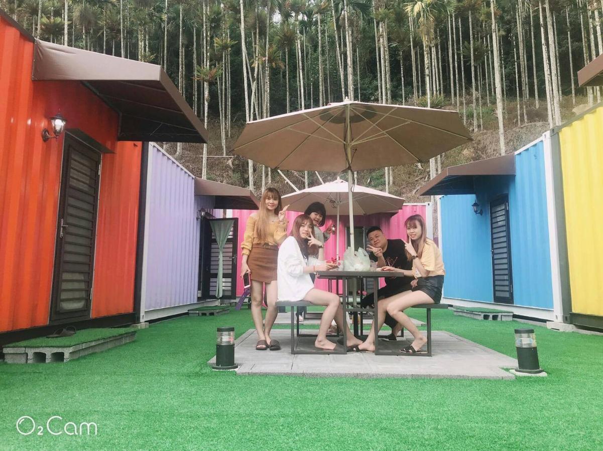 Tea King Container Bed and Breakfast Yuchi Exterior foto